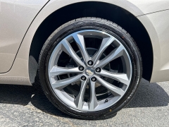 Used 2024  Chevrolet Malibu 4dr Sdn 2LT at Camacho Mitsubishi near Palmdale&comma; CA