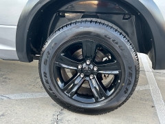 Used 2024  Ram 1500 Classic 2WD Warlock Crew Cab 5'7" Box at Camacho Mitsubishi near Palmdale&comma; CA