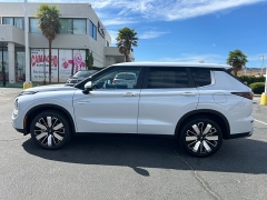 New 2026  Mitsubishi Outlander Plug-In Hybrid SE S-AWC at Camacho Mitsubishi near Palmdale&comma; CA