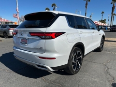 New 2025 Mitsubishi Outlander Plug-In Hybrid SE S-AWC at Camacho Mitsubishi near Palmdale, CA