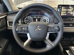 New 2025  Mitsubishi Outlander SE FWD at Camacho Mitsubishi near Palmdale, CA