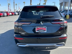 New 2026  Mitsubishi Outlander SE FWD at Camacho Mitsubishi near Palmdale&comma; CA