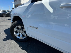 Used 2024  Ram 1500 2WD Laramie Crew Cab 5'7" Box at Camacho Mitsubishi near Palmdale&comma; CA