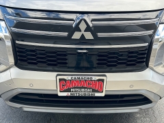 Used 2025  Mitsubishi Outlander SE FWD at Camacho Mitsubishi near Palmdale&comma; CA