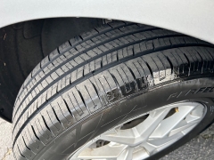 Used 2024  Chevrolet Equinox AWD 4dr LT w&sol;1LT at Camacho Mitsubishi near Palmdale&comma; CA