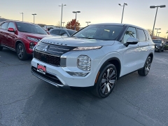 New 2026  Mitsubishi Outlander SE FWD at Camacho Mitsubishi near Palmdale&comma; CA