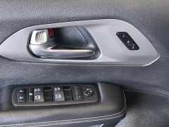 Used 2025  Chrysler Pacifica Select FWD at Camacho Mitsubishi near Palmdale&comma; CA