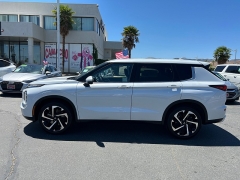 Used 2024  Mitsubishi Outlander SE FWD at Camacho Mitsubishi near Palmdale&comma; CA