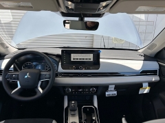New 2026  Mitsubishi Outlander SE FWD at Camacho Mitsubishi near Palmdale&comma; CA