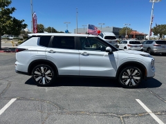 New 2026  Mitsubishi Outlander SE FWD at Camacho Mitsubishi near Palmdale&comma; CA