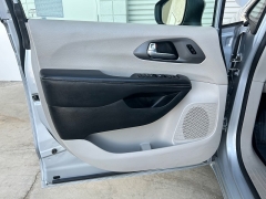 Used 2023  Chrysler Pacifica Touring L FWD at Camacho Mitsubishi near Palmdale&comma; CA