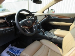 Used 2017 Cadillac XT5 4d SUV AWD Platinum at Charbonneau Car Center near Dickinson, ND