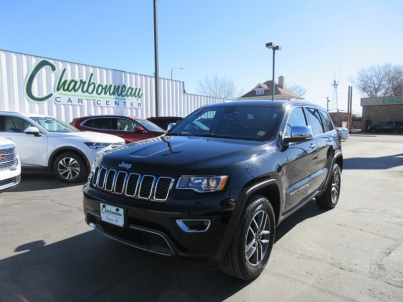 Used 2021  Jeep Grand Cherokee Limited 4x4 at Charbonneau Car Center near Dickinson, ND
