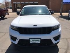 New 2023 Jeep Grand Cherokee Limited 4x4 at Charbonneau Car Center near Dickinson, ND