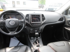 Used 2020 Jeep Cherokee 4d SUV 4WD Trailhawk 3.2L at Charbonneau Car Center near Dickinson, ND