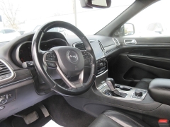 Used 2021 Jeep Grand Cherokee Limited 4x4 at Charbonneau Car Center near Dickinson, ND