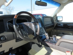 Used 2017 Lincoln Navigator 4d SUV 4WD Reserve at Charbonneau Car Center near Dickinson, ND