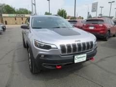 Used 2020 Jeep Cherokee 4d SUV 4WD Trailhawk 3.2L at Charbonneau Car Center near Dickinson, ND