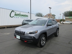 Used 2020 Jeep Cherokee 4d SUV 4WD Trailhawk 3.2L at Charbonneau Car Center near Dickinson, ND