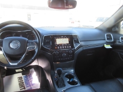 Used 2021 Jeep Grand Cherokee Limited 4x4 at Charbonneau Car Center near Dickinson, ND