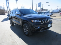 Used 2021 Jeep Grand Cherokee Limited 4x4 at Charbonneau Car Center near Dickinson, ND