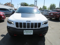 Used 2022 Jeep Cherokee Trailhawk 4x4 at Charbonneau Car Center near Dickinson, ND