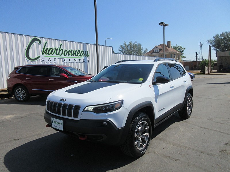 Used 2022  Jeep Cherokee Trailhawk 4x4 at Charbonneau Car Center near Dickinson, ND