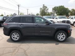 New 2023 Jeep Grand Cherokee Limited 4x4 at Charbonneau Car Center near Dickinson, ND