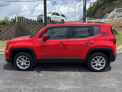 Used 2019 Jeep Renegade 4d SUV 4WD Latitude at Clutts Auto Sales near Hazard, KY