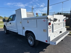 Used 2017 Ford Super Duty F-350 4WD Supercab XL SRW at Clutts Auto Sales near Hazard, KY