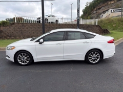 Used 2017  Ford Fusion 4d Sedan SE 2&period;5L at Clutts Auto Sales near Hazard&comma; KY