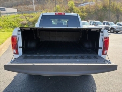 Used 2022  Ram 1500 Classic 4WD Warlock Crew Cab 5'7" Box at Clutts Auto Sales near Hazard&comma; KY