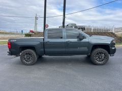 Used 2017  Chevrolet Silverado 1500 4WD Crew Cab LT Z71 at Clutts Auto Sales near Hazard&comma; KY