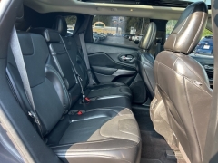 Used 2019 Jeep Cherokee 4d SUV 4WD Limited 3.2L at Clutts Auto Sales near Hazard, KY
