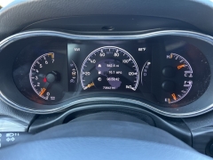 Used 2019 Jeep Grand Cherokee 4d SUV 4WD Laredo Altitude at Clutts Auto Sales near Hazard, KY