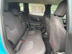 Used 2019  Jeep Renegade 4d SUV 4WD Trailhawk at Clutts Auto Sales near Hazard&comma; KY