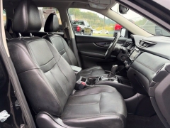 Used 2017  Nissan Rogue 4d SUV AWD SL at Clutts Auto Sales near Hazard&comma; KY
