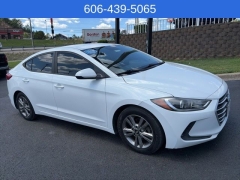 Used 2018  Hyundai Elantra 4d Sedan SEL at Clutts Auto Sales near Hazard&comma; KY