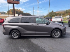 Used 2023  Toyota Sienna LE FWD 8-Passenger at Clutts Auto Sales near Hazard&comma; KY