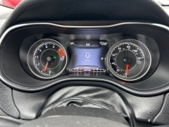 Used 2019  Jeep Cherokee 4d SUV 4WD Limited 3&period;2L at Clutts Auto Sales near Hazard&comma; KY