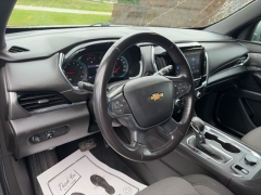 Used 2022  Chevrolet Traverse AWD 4dr LT Cloth w&sol;1LT at Clutts Auto Sales near Hazard&comma; KY