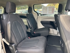 Used 2020  Chrysler Pacifica 4d Wagon Touring at Clutts Auto Sales near Hazard, KY