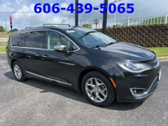 Used 2017 Chrysler Pacifica 4d Wagon Limited at Clutts Auto Sales near Hazard, KY
