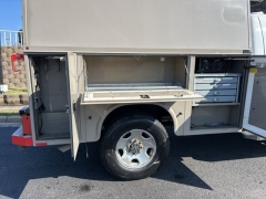 Used 2008  Ford Super Duty F-350 4WD Reg Cab XL SRW at Clutts Auto Sales near Hazard&comma; KY