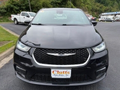 Used 2023  Chrysler Pacifica Touring FWD at Clutts Auto Sales near Hazard&comma; KY