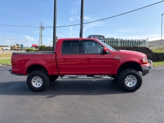 Used 2002  Ford F-150 4WD SuperCrew XLT at Clutts Auto Sales near Hazard&comma; KY