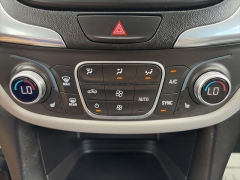 Used 2020  Chevrolet Equinox 4d SUV AWD LT w&sol;1LT at Clutts Auto Sales near Hazard&comma; KY