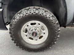 Used 2004  GMC Sierra 2500 4WD Crew Cab HD at Clutts Auto Sales near Hazard&comma; KY