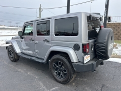 Used 2018  Jeep Wrangler JK Unlimited 4d SUV 4WD Sahara Altitude at Clutts Auto Sales near Hazard&comma; KY