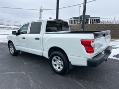 Used 2017  Nissan Titan 4WD Crew Cab S at Clutts Auto Sales near Hazard&comma; KY